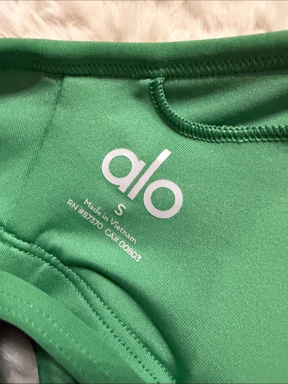 ALO Yoga Green Ribbed V-Neck Sports Bra